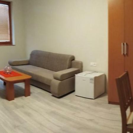 Guest House Mladost 프레쇼브 외부 사진